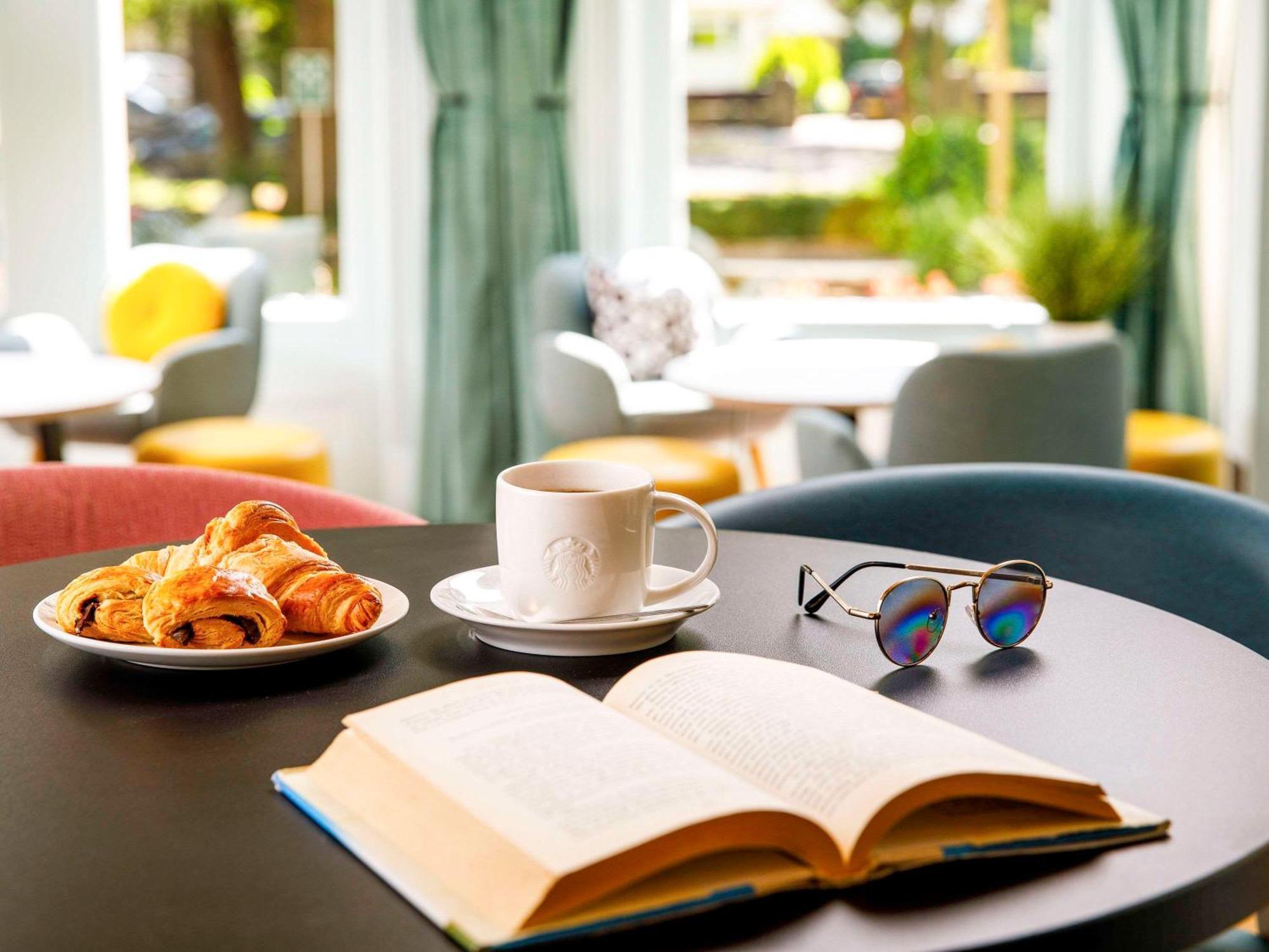Ibis Styles Bournemouth 호텔 외부 사진